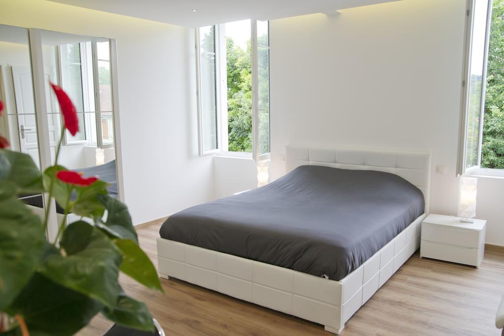 Bed and Breakfast Moulin Des Tours Barbaste Zimmer foto