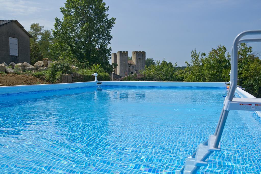 Bed and Breakfast Moulin Des Tours Barbaste Exterior foto